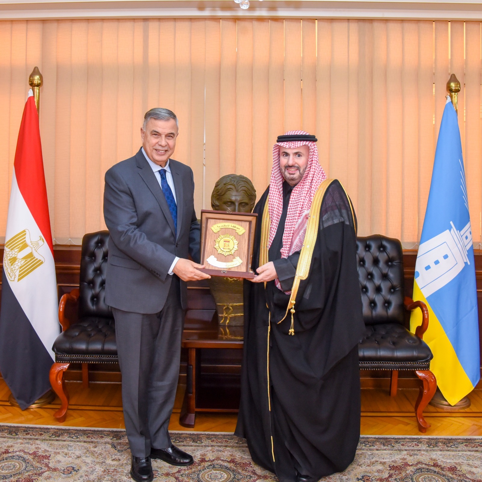 القنصل العام السعودي بالإسكندرية يزور محافظ الإسكندرية